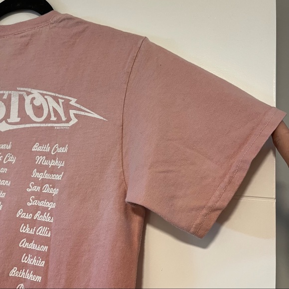 Boston World Tour Concert Tee Shirt - Picture 9 of 14